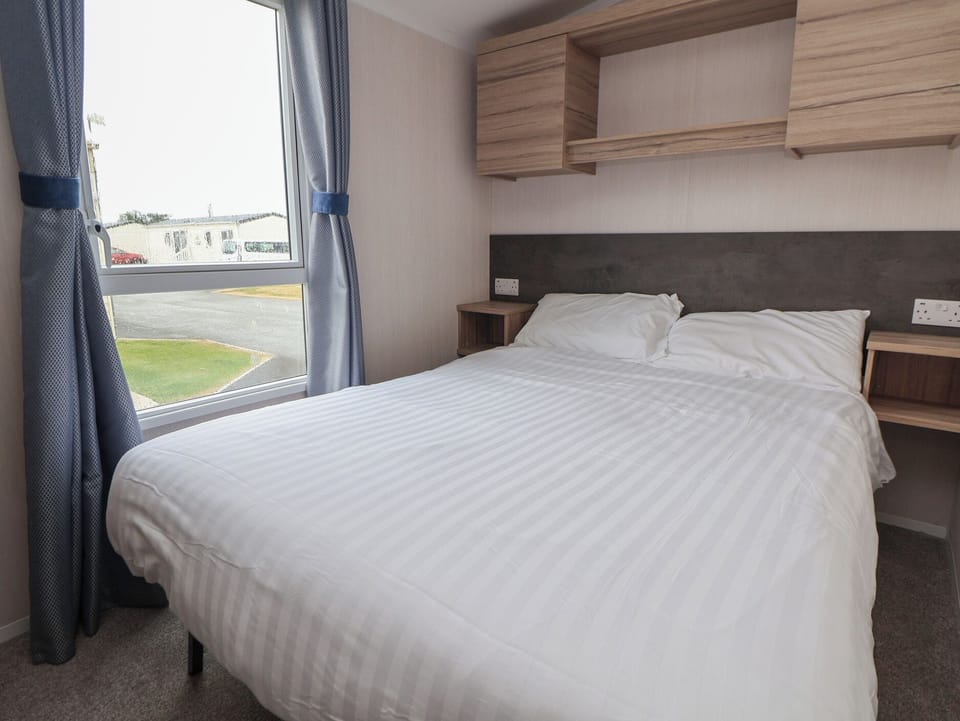Caravan B8 Cottage in Towyn