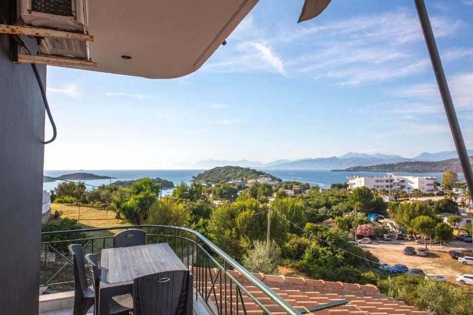 Three-Bedroom Family Room with Balcony and Sea View (5 Adults) | Balcony
