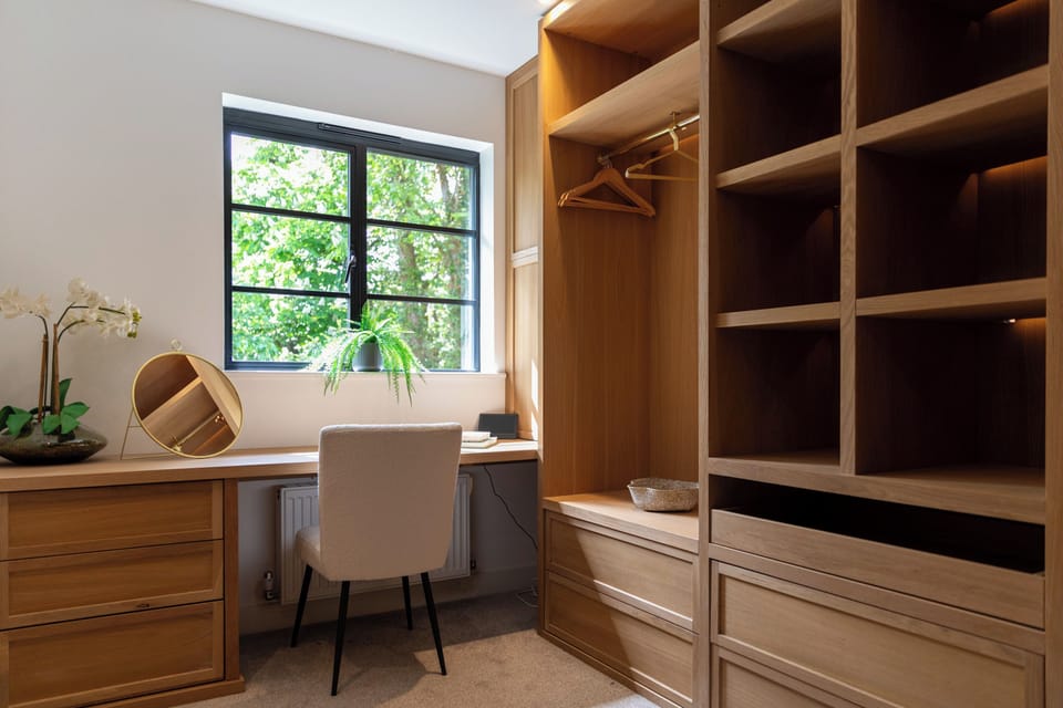 Family House | Wardrobe