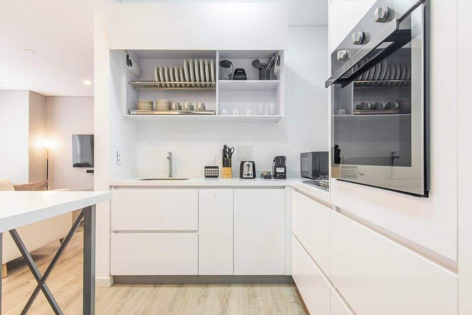 Apartment, Multiple Beds, Balcony, City View (Balcones 302) | Private kitchen | Coffee/tea maker
