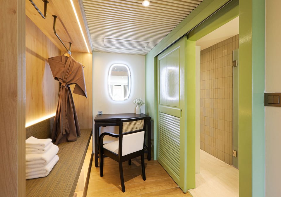 Deluxe Room, 2 Bedrooms | In-room safe, desk, laptop workspace, soundproofing