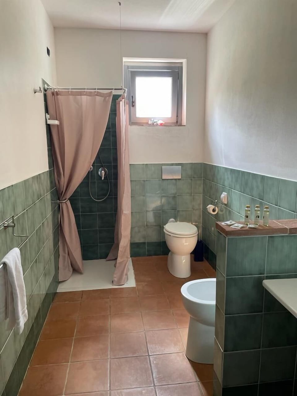 Comfort Triple Room, Patio, City View | Bathroom | Bidet