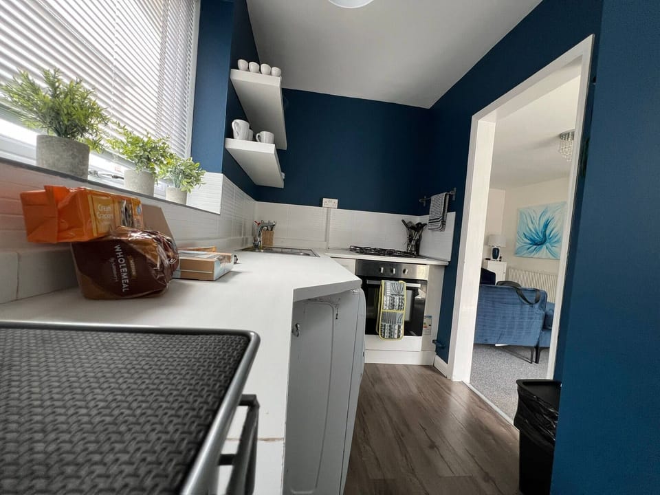 Bungalow, 2 Bedrooms, Patio, City View | Interior