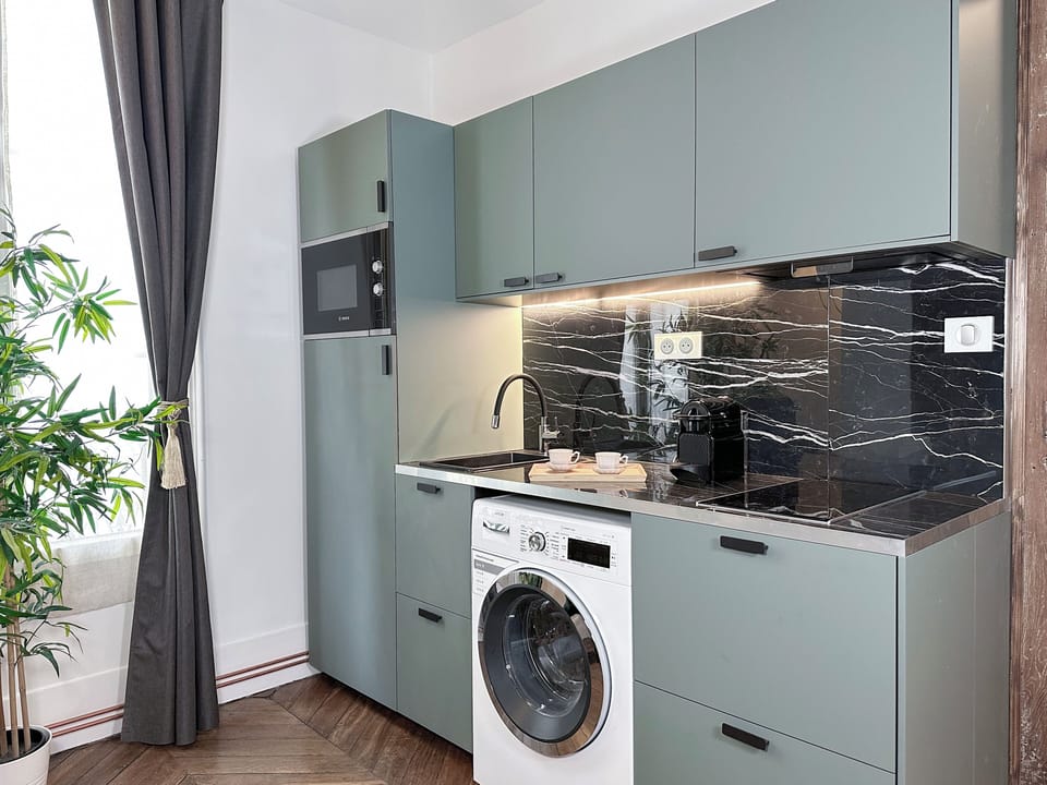 Deluxe Apartment, City View | Private kitchen | Full-size fridge, microwave, stovetop, espresso maker