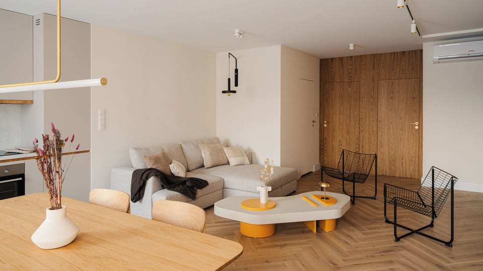 Apartment (32) | Living area | Flat-screen TV