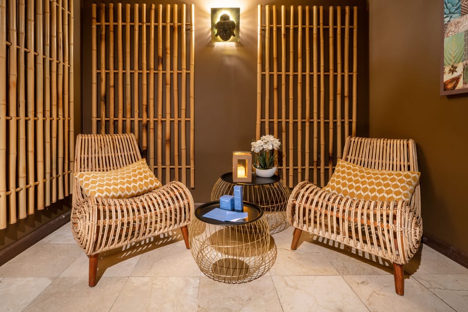 Couples treatment rooms, sauna, hot tub, steam room, Turkish bath