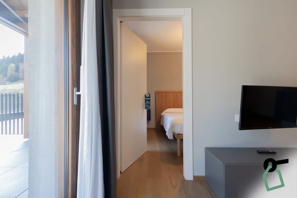 Apartment, Balcony | 1 bedroom, minibar, in-room safe, cribs/infant beds