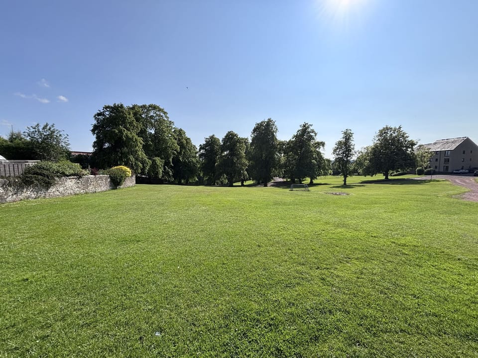Cottage | Property grounds