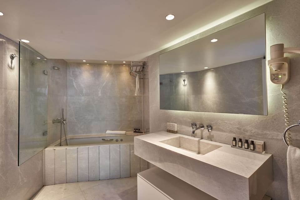 Suite, Bosphorus View | Bathroom | Eco-friendly toiletries, hair dryer, bathrobes, slippers