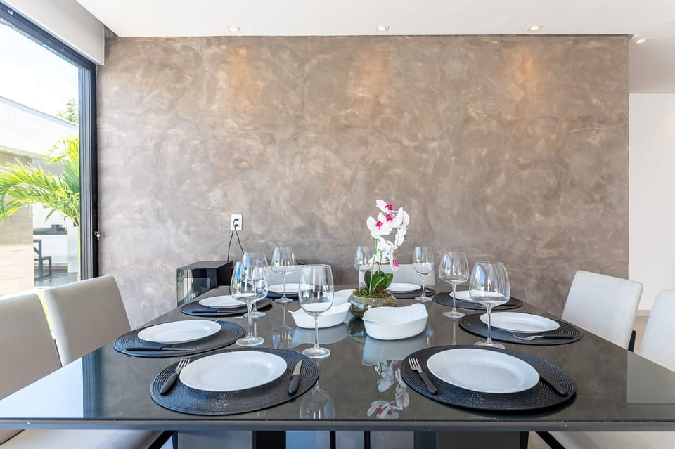 Villa | Dining