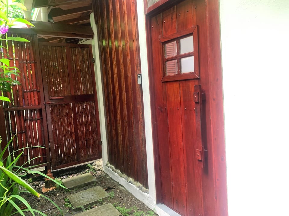 House, 2 Bedrooms, Patio, Garden View | Property entrance