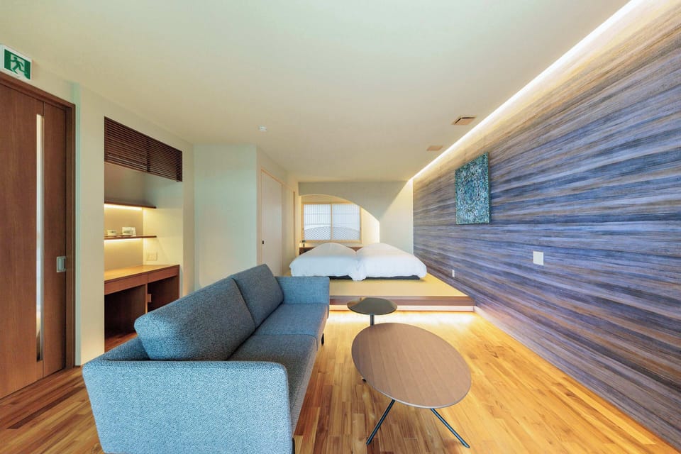 Twin Room, Non Smoking | In-room safe, iron/ironing board (on request), WiFi (free)