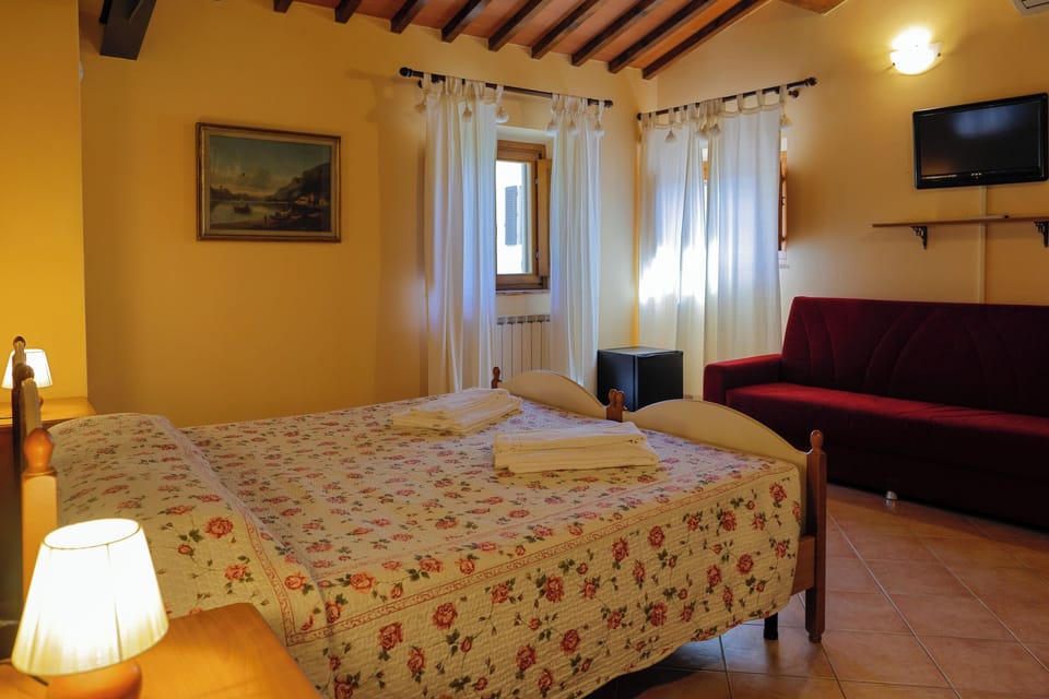 Superior Double or Twin Room, Hill View | Desk, free WiFi