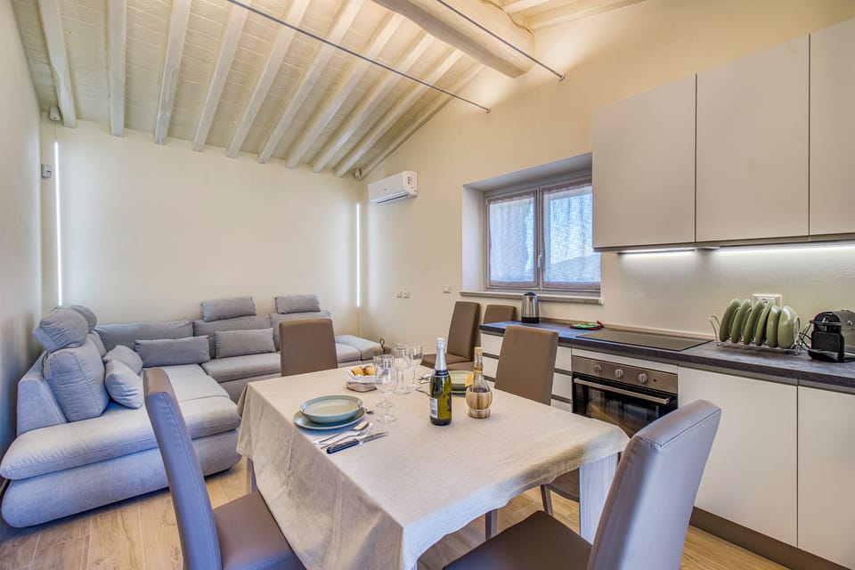 Honeymoon Villa, 6 Bedrooms, Terrace, Mountainside (Villa Chimera Green 12 with Pool &) | Interior
