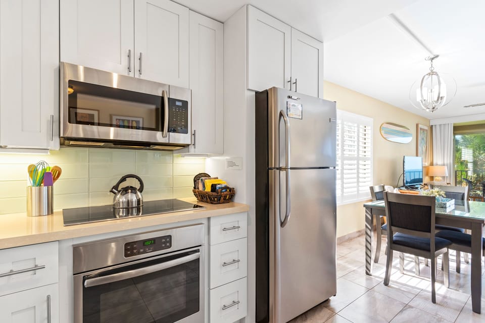 Condo, 2 Bedrooms | Private kitchen | Coffee/tea maker, fridge, oven, toaster