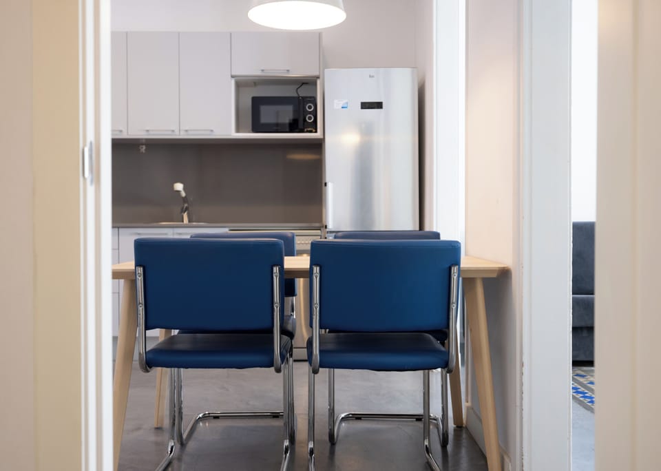 Apartment (1 Bedroom) | Dining room