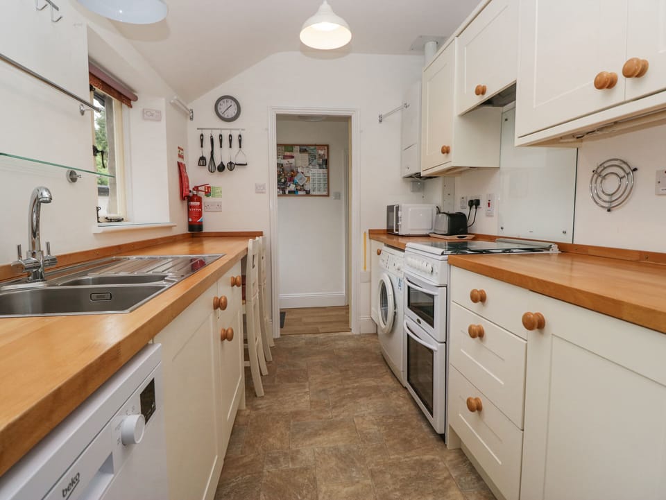 Fridge, microwave, dishwasher, toaster