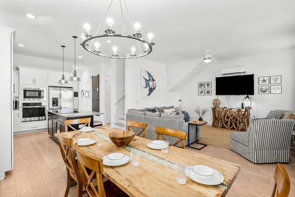 House, 4 Bedrooms, Pets Allowed, Resort View | In-room dining