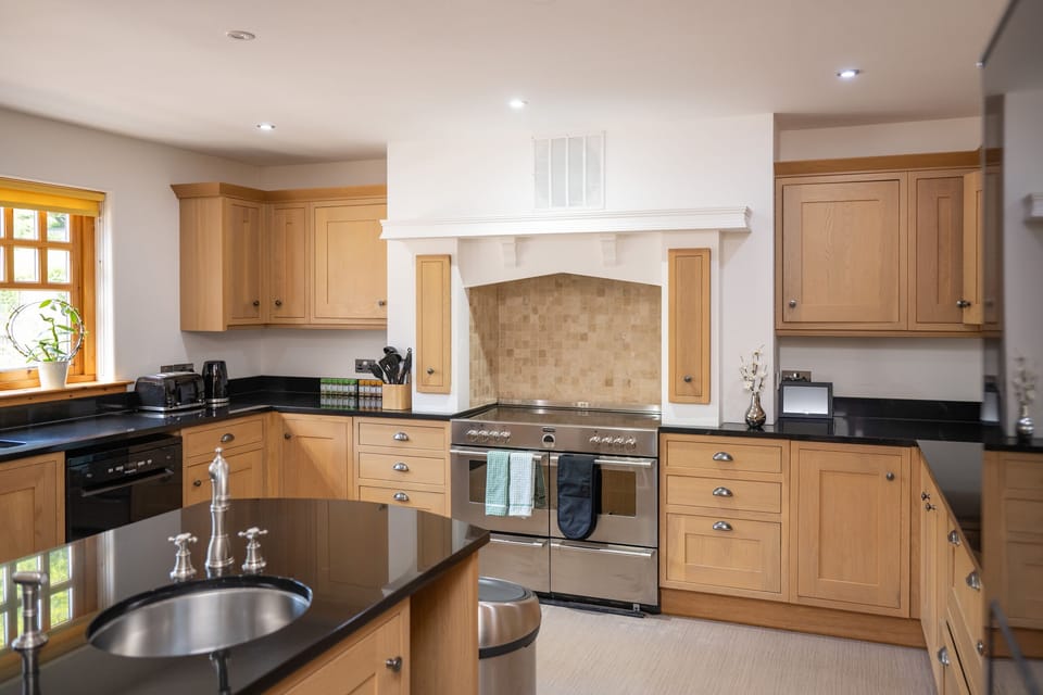 Dishwasher, cookware/dishes/utensils