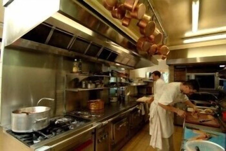 Lunch and dinner served