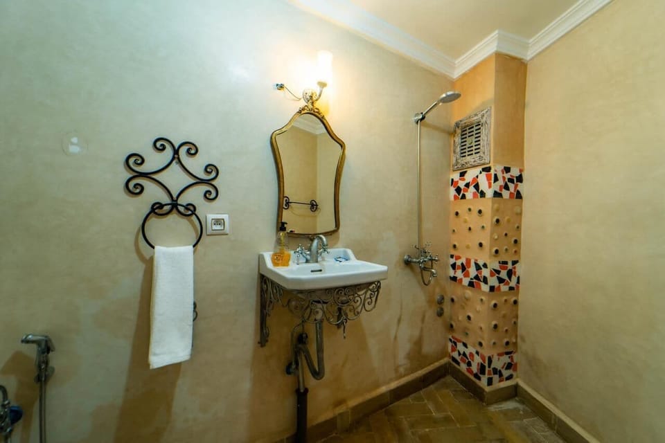 Deluxe Room | Free WiFi