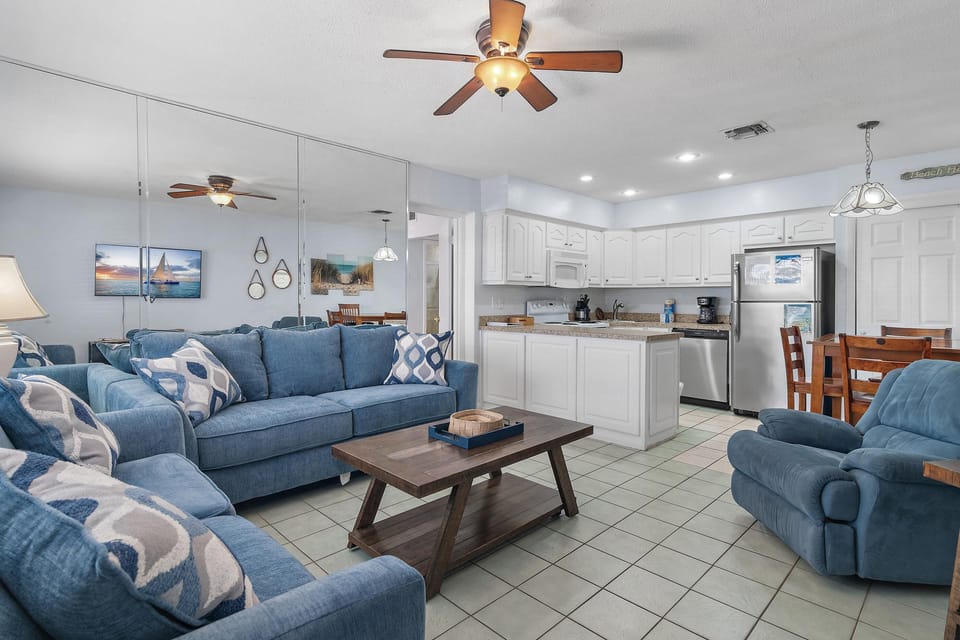 House, Multiple Beds (Capri by the Gulf 114) | Living area | TV