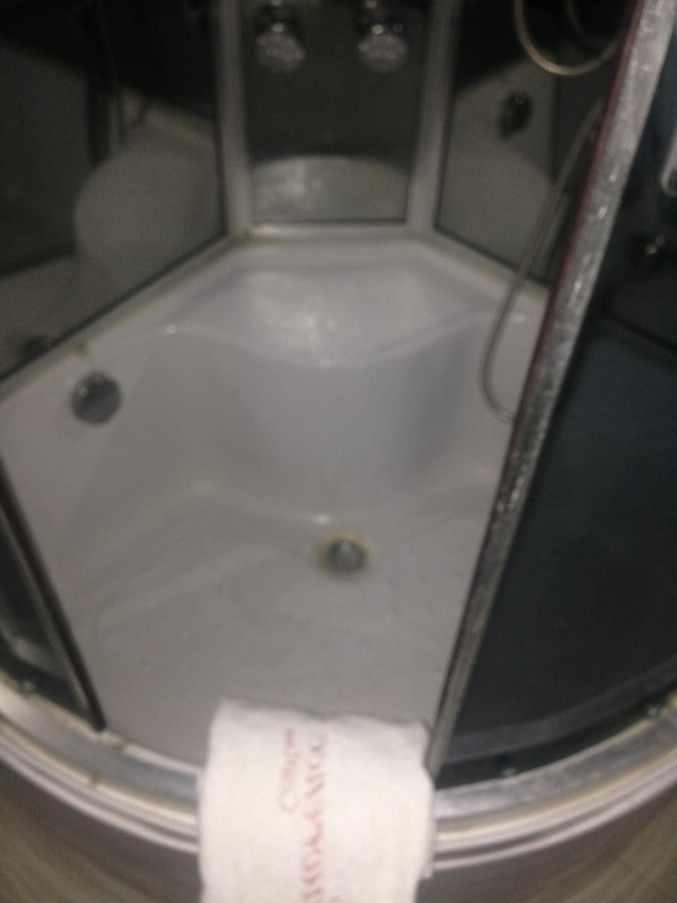 Bathroom | Shower, towels