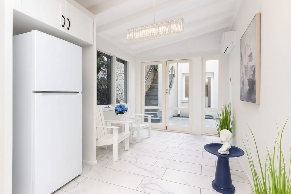 Luxury House, Balcony | Private kitchenette