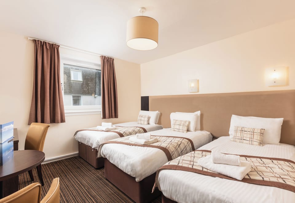 Standard Triple Room | Desk, free WiFi, bed sheets