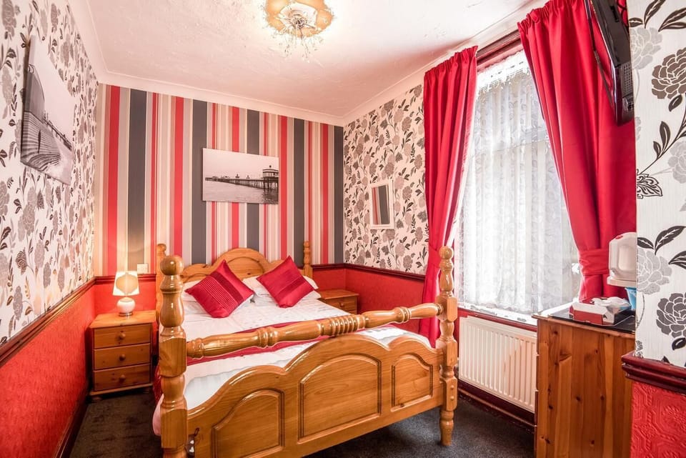 Superior Double Room | Iron/ironing board