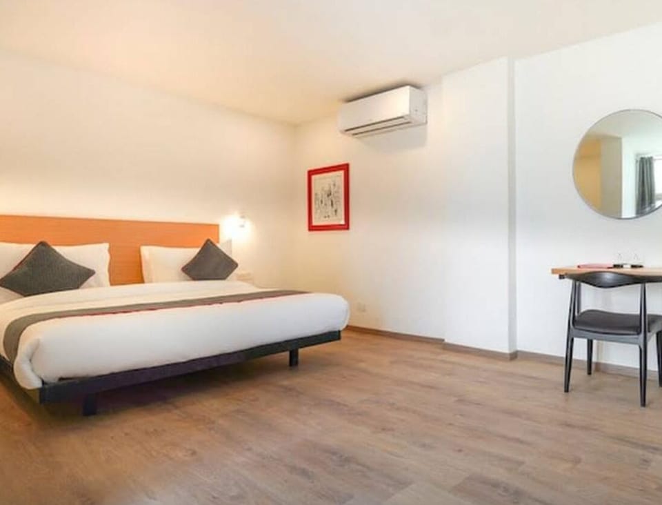 Executive Suite | Free WiFi, bed sheets