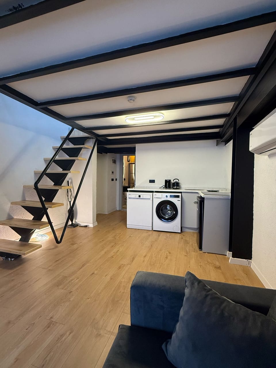 Standard Duplex | Minibar, soundproofing, iron/ironing board, free WiFi