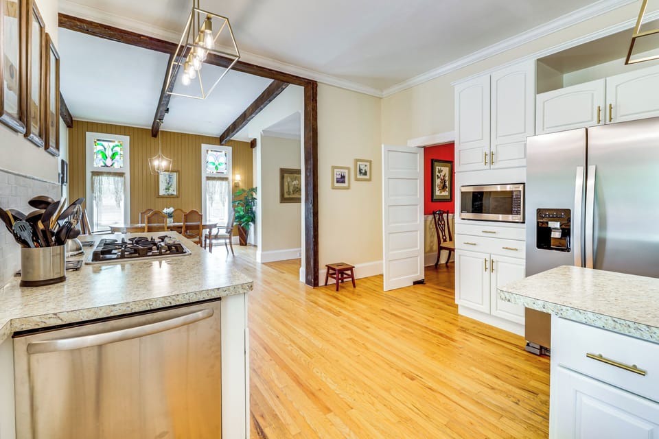 House (4 Bedrooms) | Interior