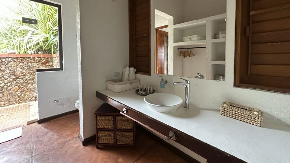 Superior Double Room | Bathroom | Hair dryer, bathrobes, towels, toilet paper
