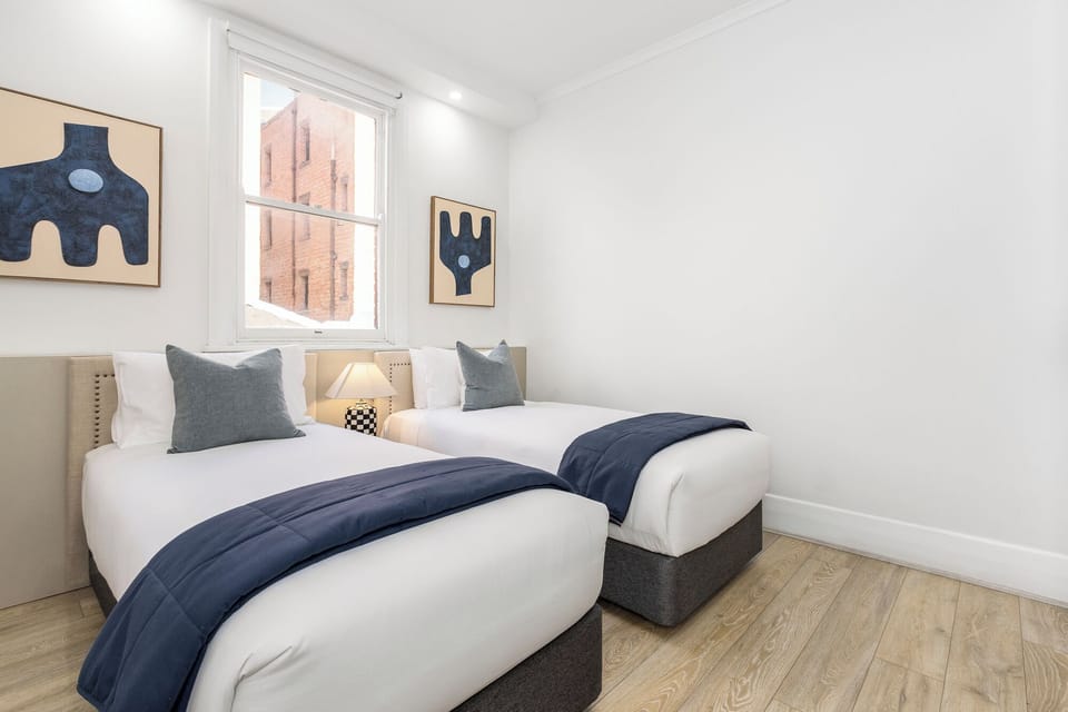 Two Bedroom Apartment with Balcony | Desk, laptop workspace, free WiFi, bed sheets