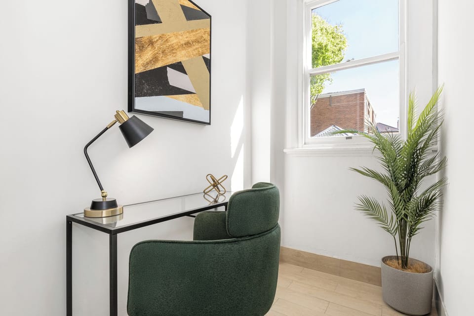 Two Bedroom Apartment with Balcony | Desk, laptop workspace, free WiFi, bed sheets