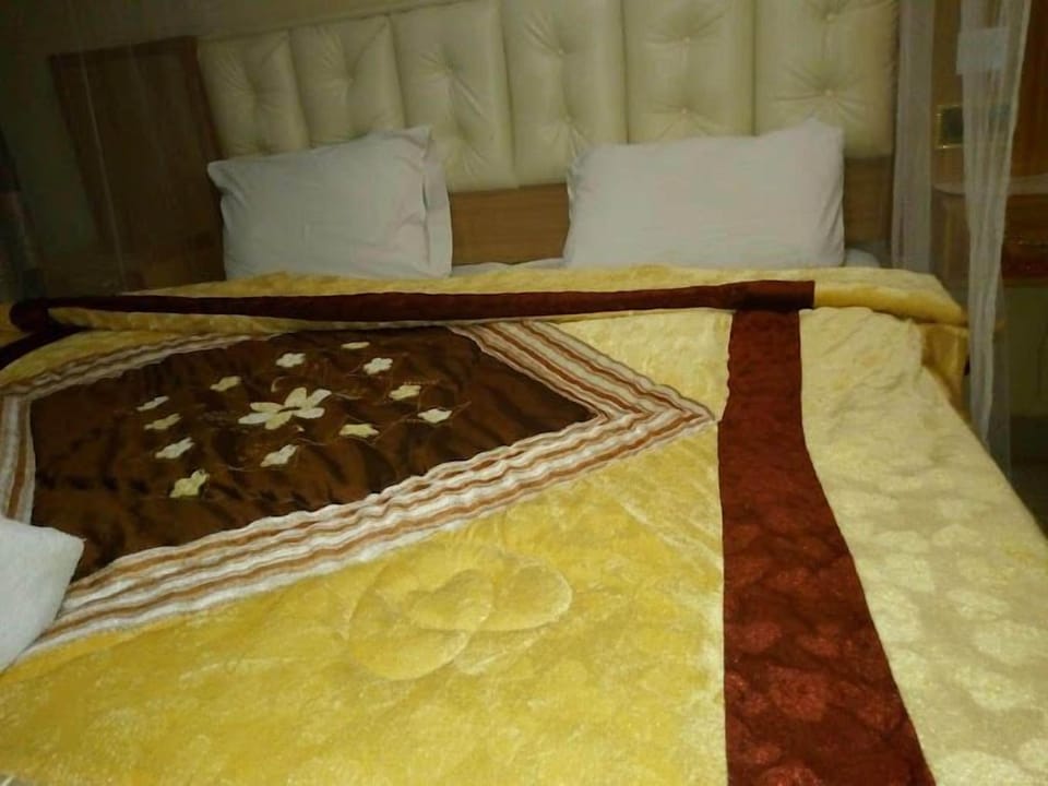 Deluxe Double Room, Garden View | Free WiFi, bed sheets