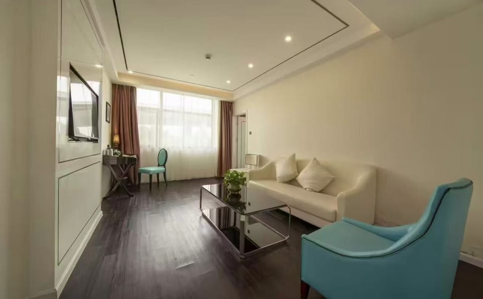 Luxury Suite | Free WiFi