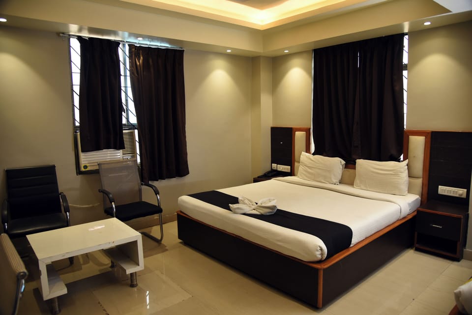 Deluxe Double Room | Desk, laptop workspace, WiFi (free)