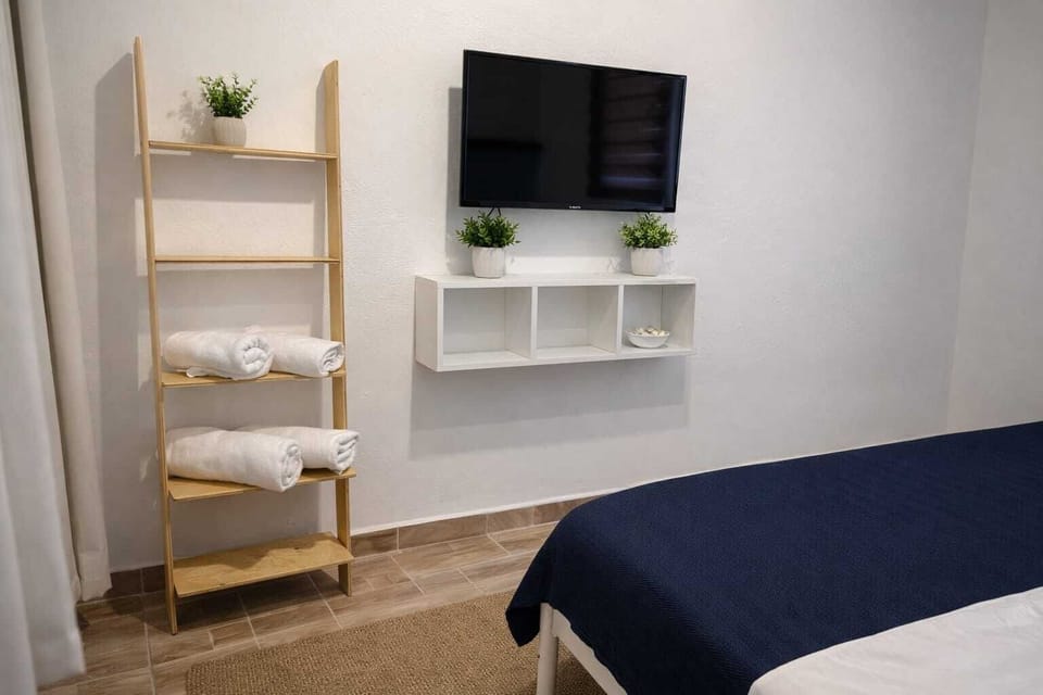 Double Room | Desk, laptop workspace, free WiFi