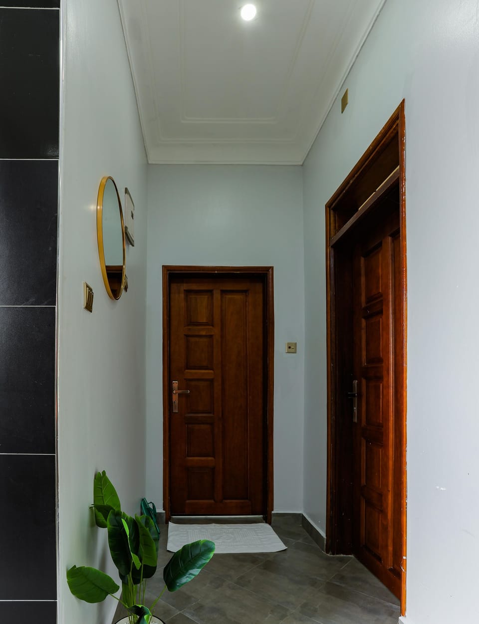 Deluxe Apartment, Hill View | Desk, laptop workspace, free WiFi