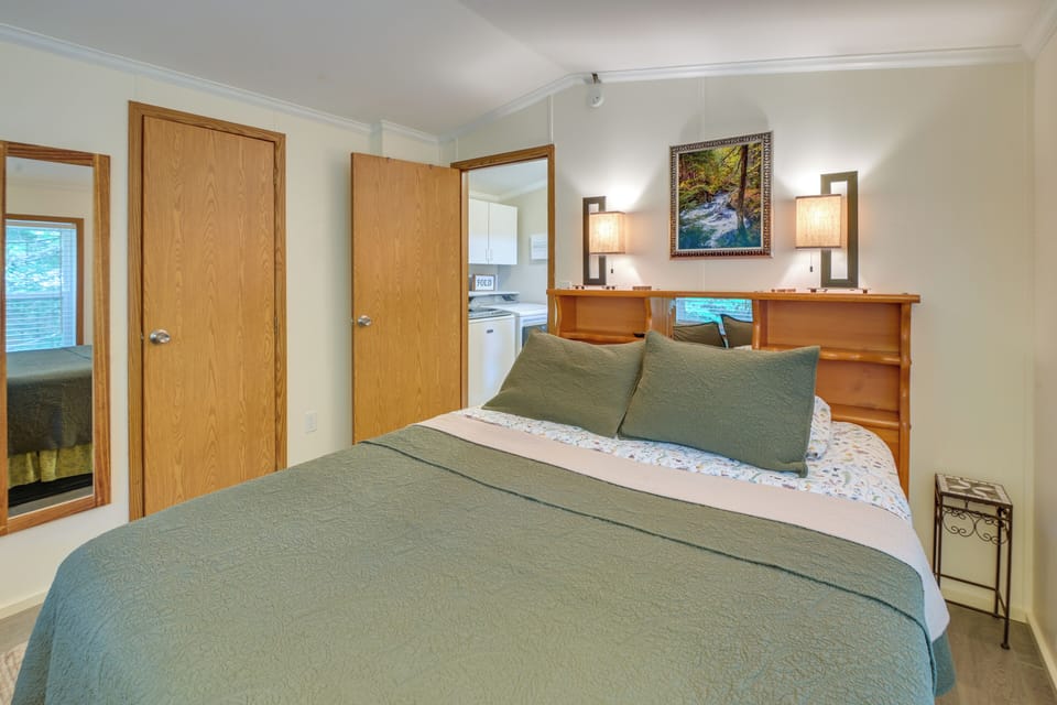 House (2 Bedrooms) | Interior