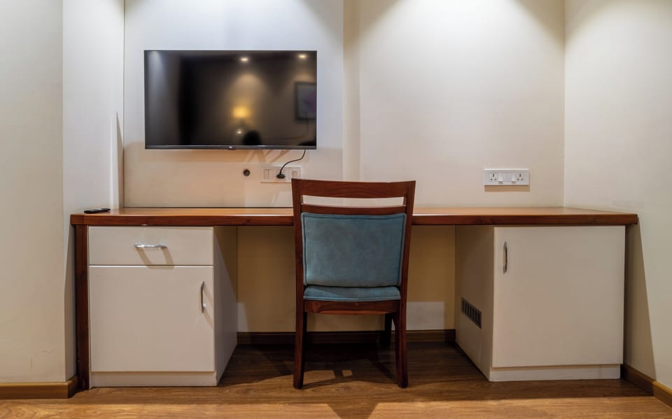 Studio, City View | Living area | TV