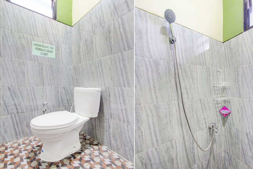 Standard Double Room | Bathroom | Shower, towels, soap
