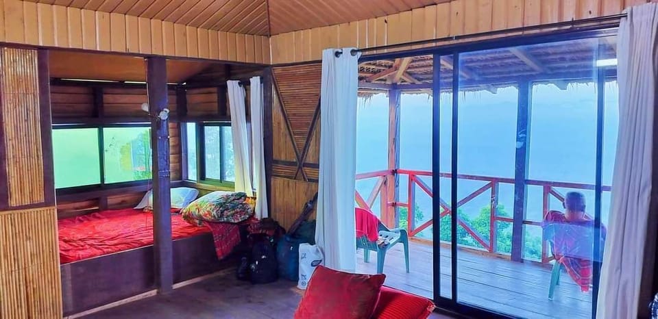 Exclusive Cottage, Hill View