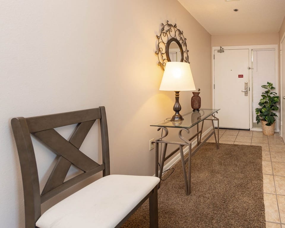 Condo, 3 Bedrooms | Interior