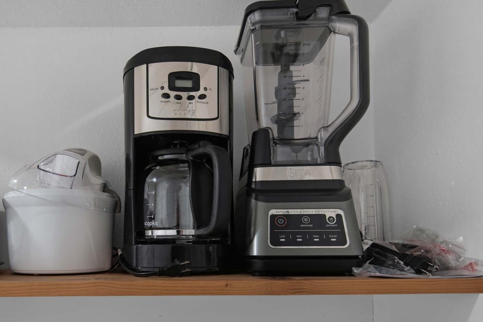 House, Multiple Beds (Tequila Sunrise on the Sound) | Coffee and/or coffee maker