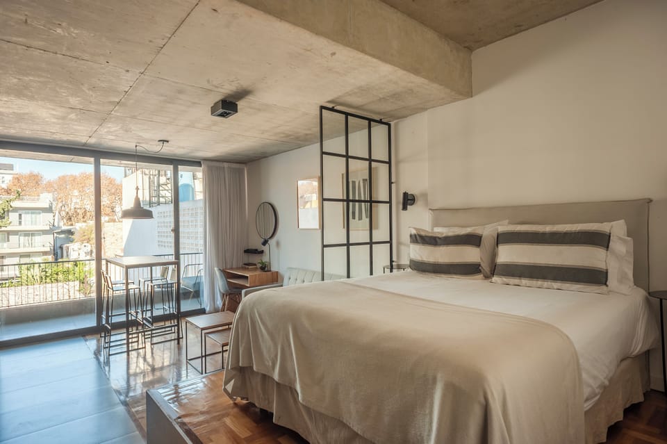 Comfort Studio, Pool View | Soundproofing, iron/ironing board, cribs/infant beds, free WiFi