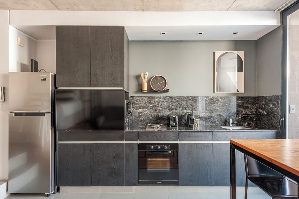 Comfort Studio, Pool View | Private kitchen | Oven, stovetop, coffee/tea maker, electric kettle
