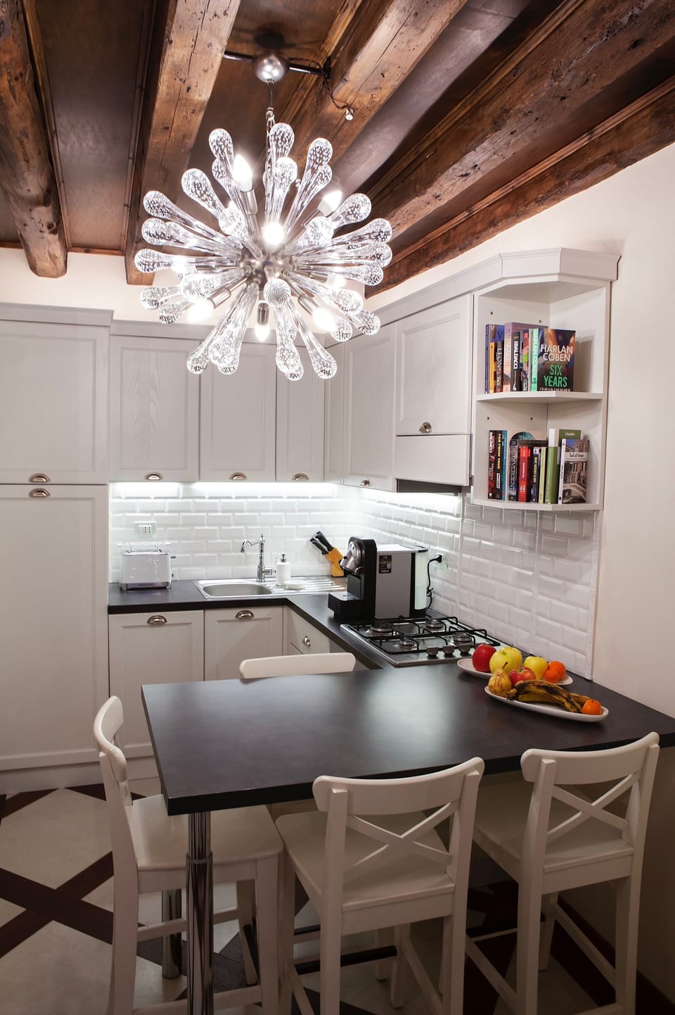 Apartment, City View | Private kitchen | Espresso maker, electric kettle